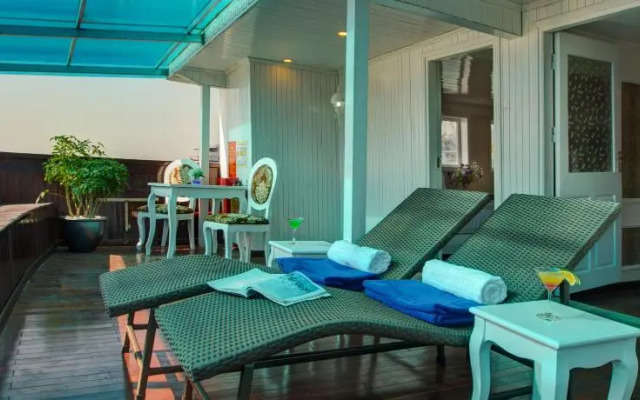 Signature Royal Halong Cruise