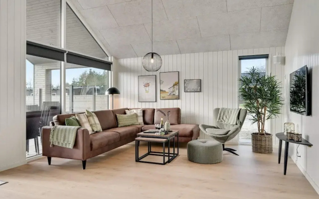 5 Star Holiday Home in Aakirkeby