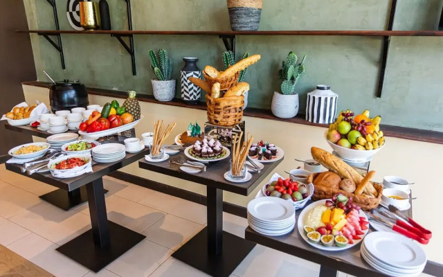 Ulwazi Place Hotel By Trianum