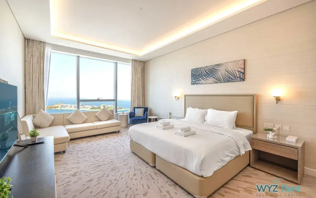 Luxurious studio in St Regis Palm View