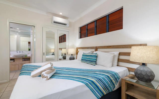 Meridian Port Douglas - Adults only