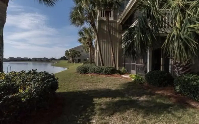 Seascape Boardwalk and Lakefront Villas