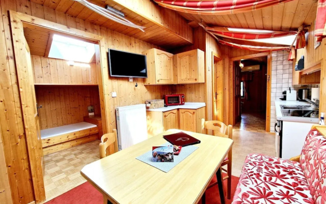 Apartment Near the Gondelbahn With Shared Pool