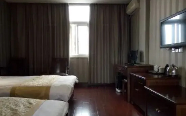 Shanghai Yatai Holiday Hotel (Yushu Road)
