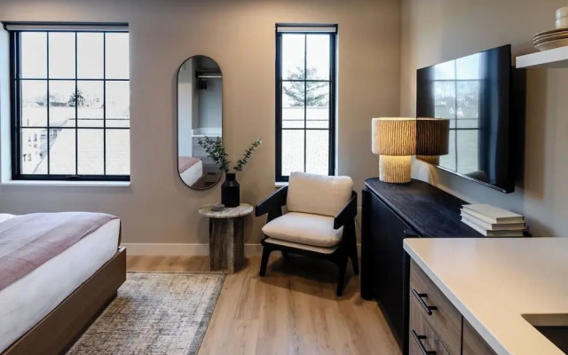 The Dylin by Mint House