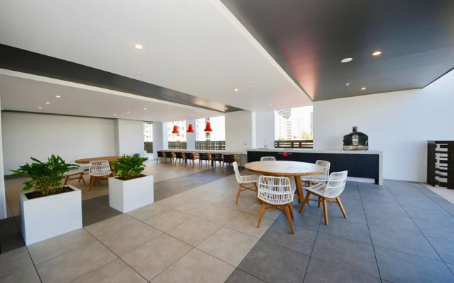 Qube Broadbeach 39
