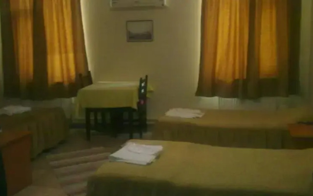 Boutique Kral Otel