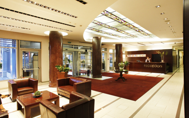 In Hotel Belgrade - Image 2