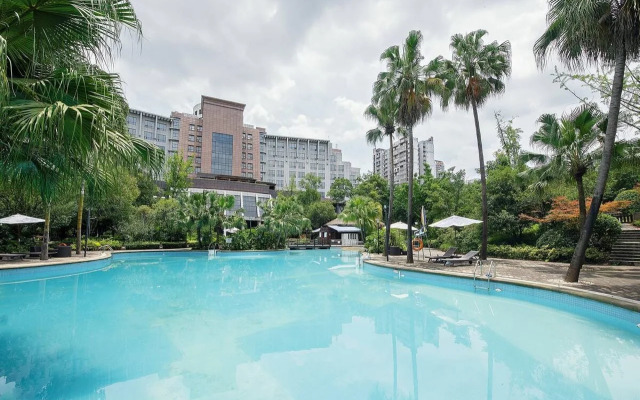 Ramada Plaza Chongqing West