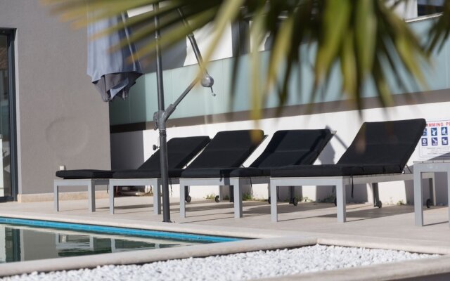 Wonderful Villa in Labinci - Kastelir With Swimming Pool