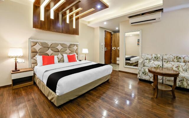 Townhouse OAK The Saffron Hotel