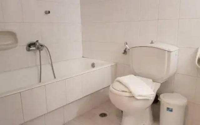 Maisonaitte-Athens Center, 4 BD, 2 BATH