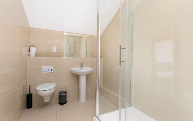 Skyvillion Tower Points - Tower Point Lovely apartment in Enfield London
