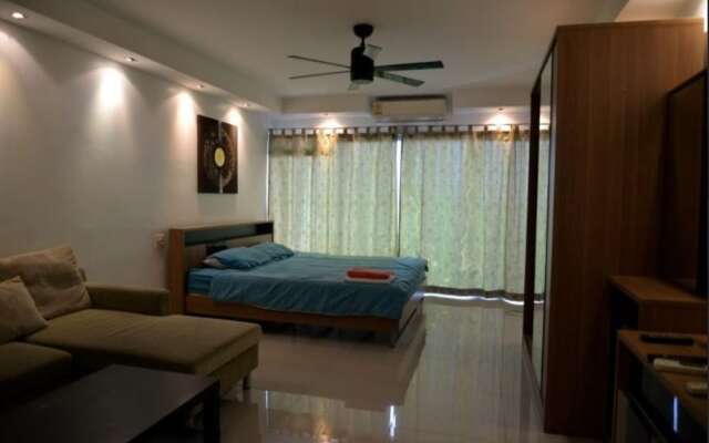 Pattaya Plaza Floor 6