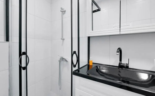 Cozy Flat 10 min to Marmaray and Uskudar Coast