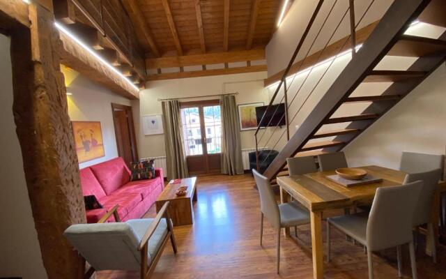 Apartamentos Turísticos Ezcaray