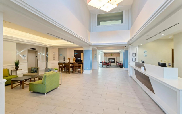 Holiday Inn Express Hauppauge by IHG