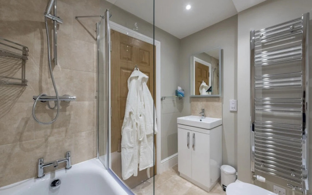 Superior Stays Luxury Apartments - Bath City Centre