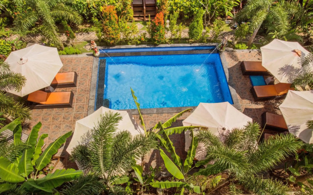 Dinatah Lembongan Villas