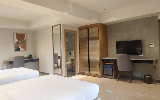 Olive Hotel Le Opera by Embassy Group