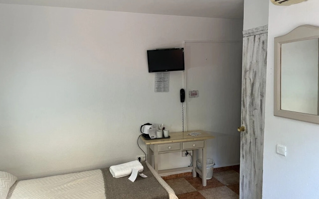 Hostal Virgen del Rocio II