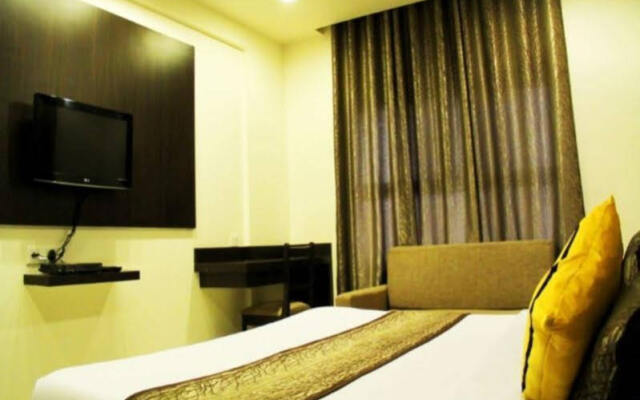 Vista Rooms At Station Road - Bhopal