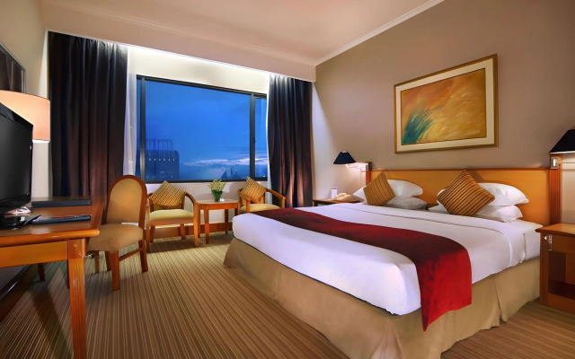 Menara Peninsula Hotel Jakarta