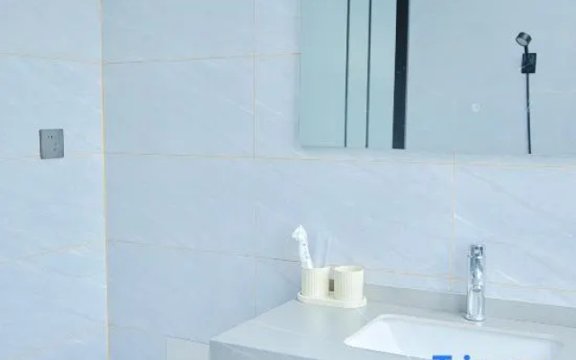 Urban Convenience Hotel – Bathroom – Huizhou