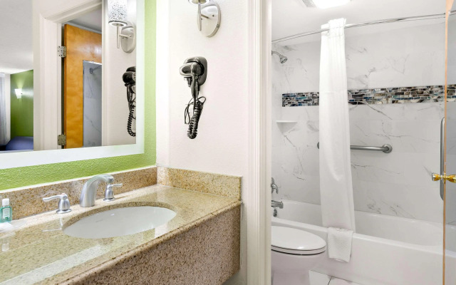 Quality Inn Salem - I-81