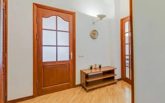 Ludwig Apartments on Nevsky 79
