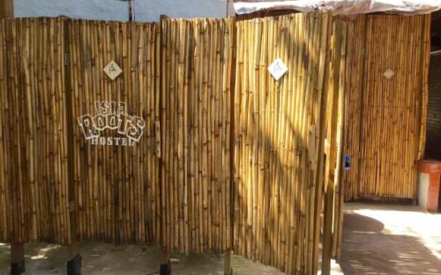 Isla Roots Hostel