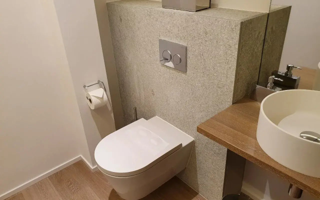 Le Bijou MH6 Jacuzzi Penthouse at Muensterhof / Paradeplatz