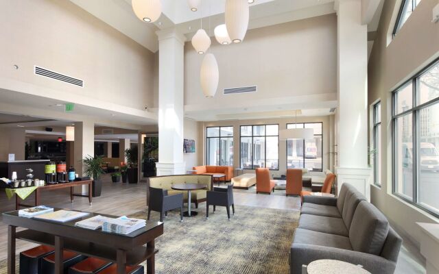 Hilton Garden Inn Reagan National Airport