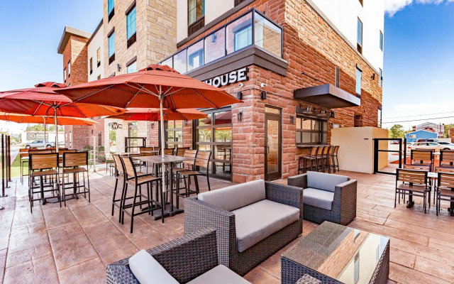 Cobblestone Hotel & Suites - Superior Duluth