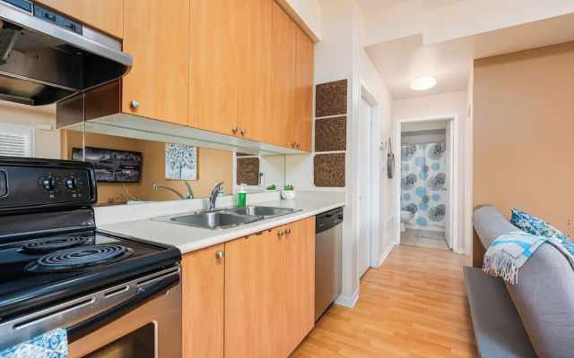 Cozy 1 Bedroom Townhouse