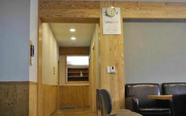 首尔那沃旅馆(Navi N Seoul)