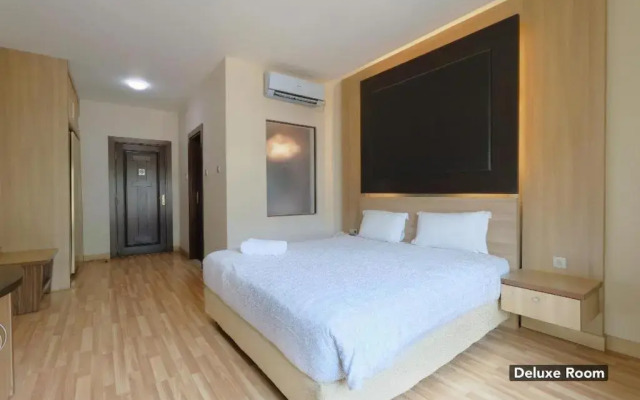 Mutiara Suites