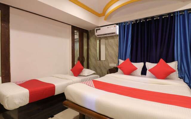 Oyo Flagship 77425 Hotel Manas