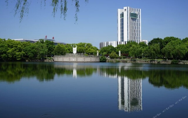 Fortune Bond Hotel