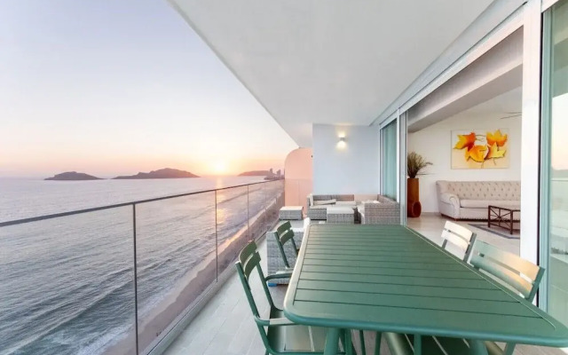 Cristal bay Apartments