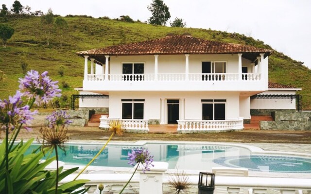 Centro Vacacional Casa Blanca
