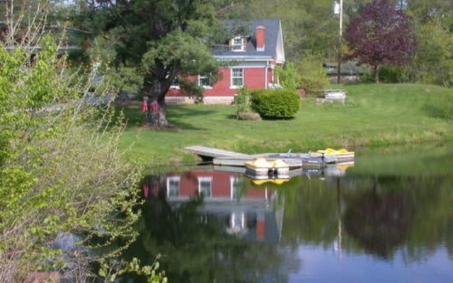 Inn on Crescent Lake Bed and Breakfast