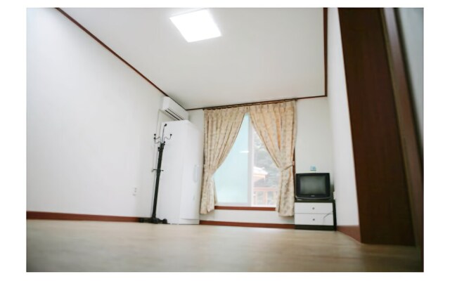 Gangneung Pine Pension