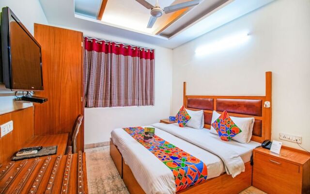 OYO 8505 Hotel Ashu Palace