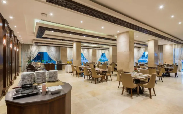Naviti Warwick Al Khobar