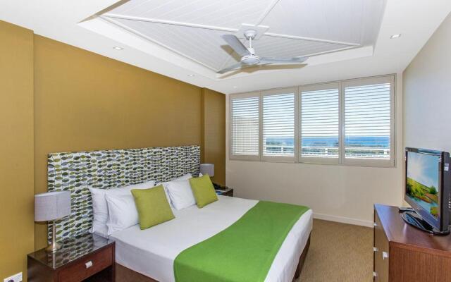 The Pool Resort Kingscliff - Private Apartments by Holiday Management Company