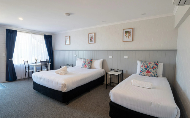 Heritage House Motel & Units – Guest Rooms – Eden