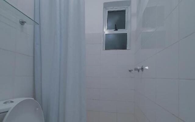 Delightful Studio,Racecourse Gardens Apt with pool