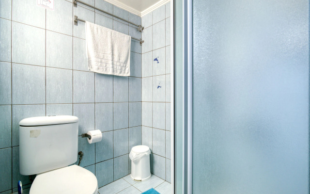 Snug apartment in Αθήνα with veranda