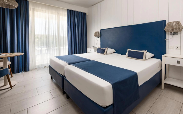 db Seabank Resort and Spa